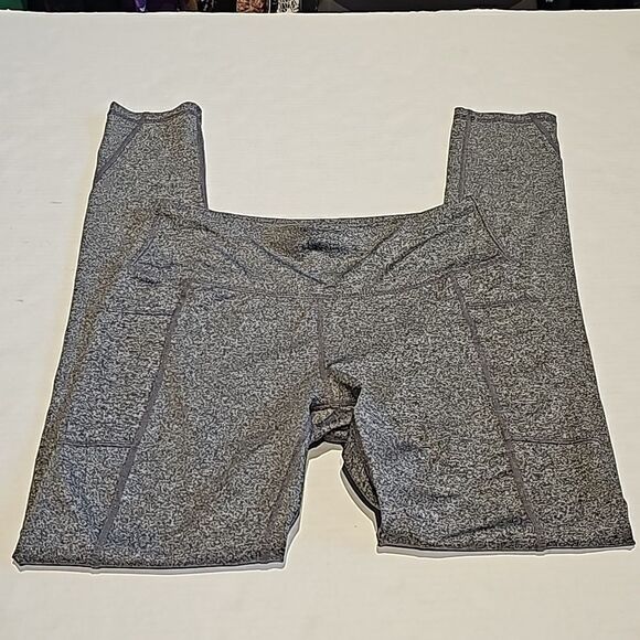 Gray pro player yoga pants size small - Picture 1 of 5